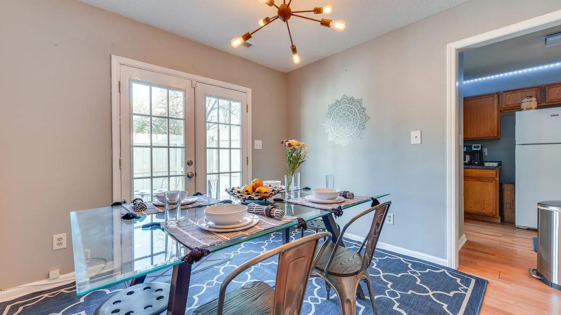 Uptown Charlotte Townhome With Hot Tub США